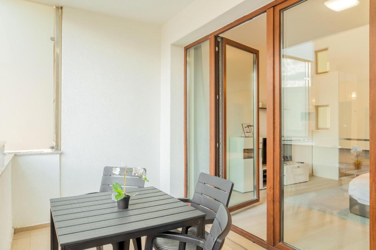 Atlas Unirii: Upscale Flats In The Heart Of Bucharest! Extérieur photo
